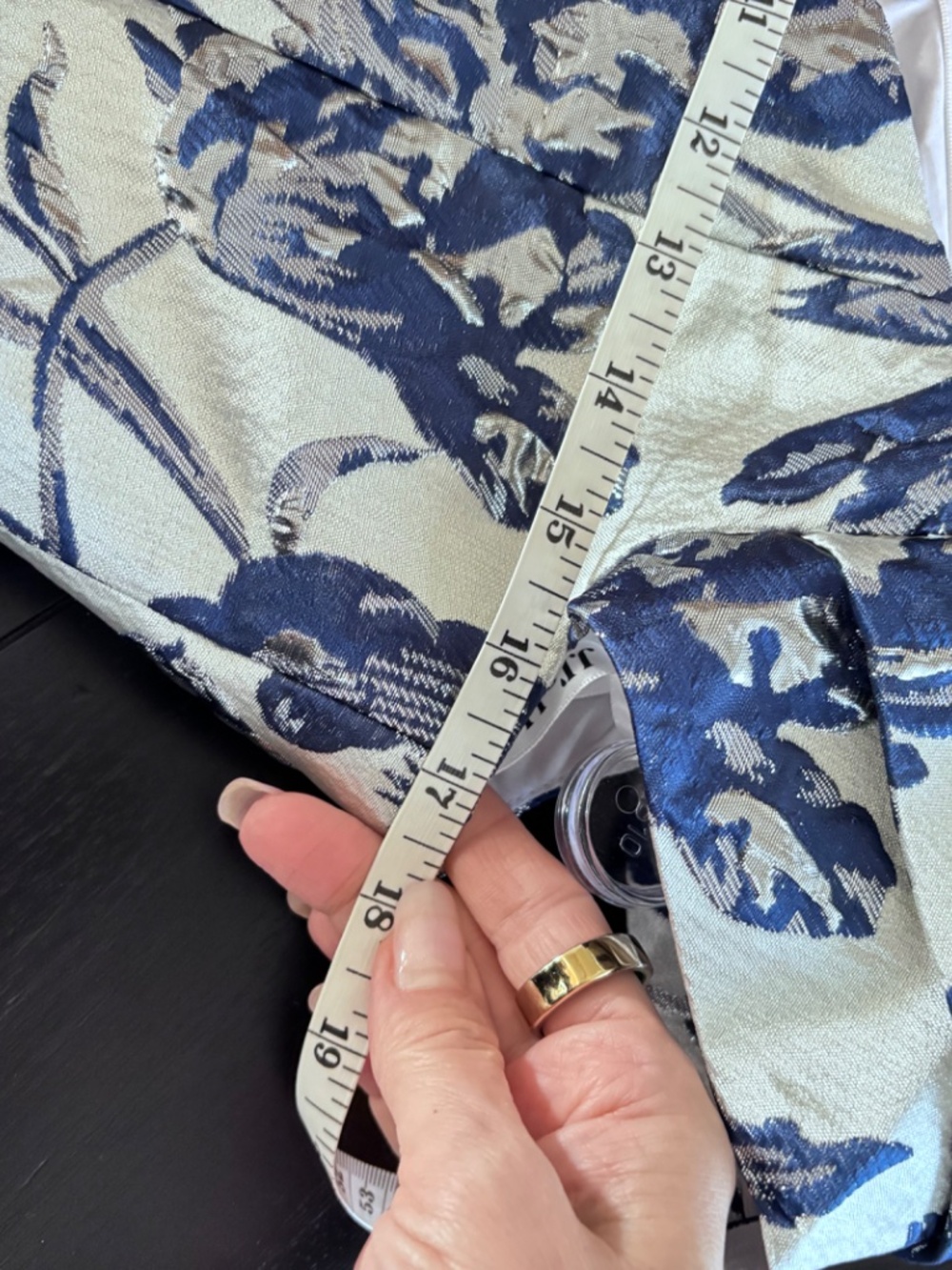 NWT - JJ's House Janae Off the Shoulder Floral Print Jacquard Midi Dress - Picture 9 of 10